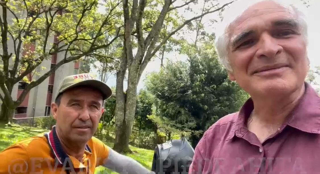 (EN VIDEO)“Conozca a John, el empresario ambulante de los barrios de Medellín” 