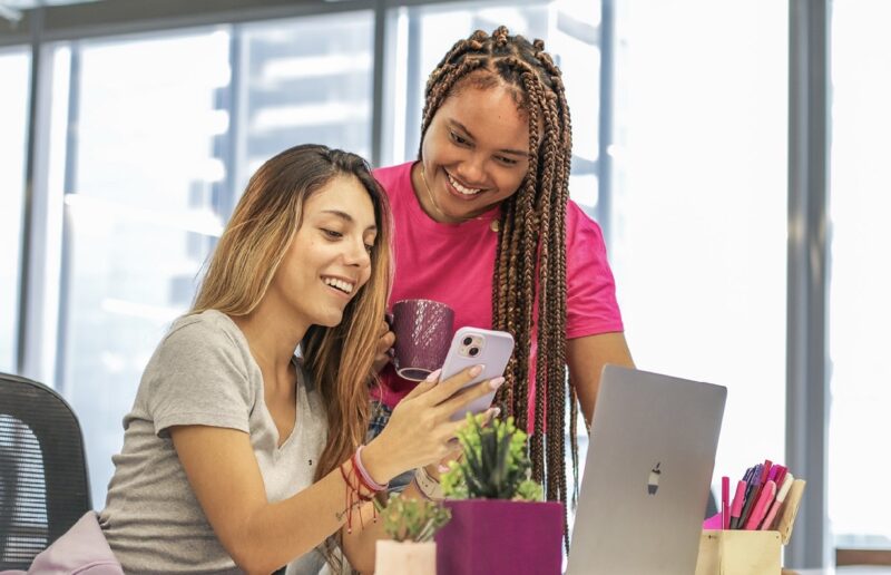 (ESPECIAL DÍA DE LA MUJER) Avanza la participación femenina en liderazgo empresarial en Colombia