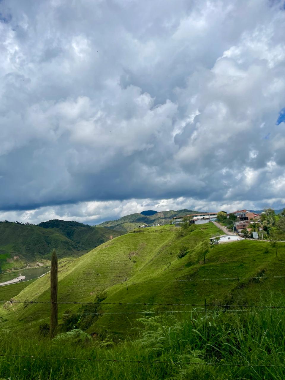 Las lluvias marcarán el clima en el país durante el fin de semana de elecciones, según el Ideam 