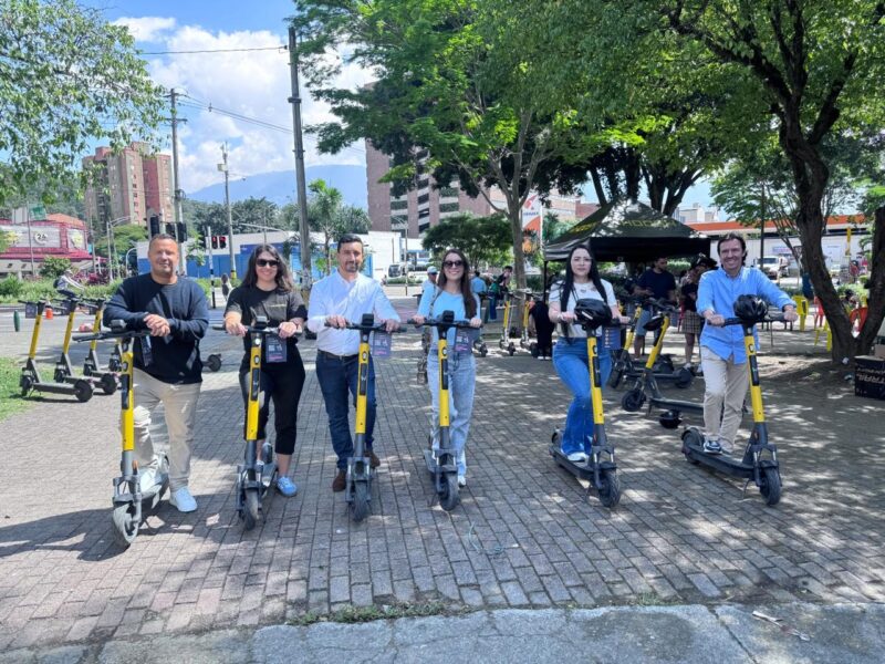 65.000 personas usaron patinetas eléctricas en Medellín en pocos meses de operación